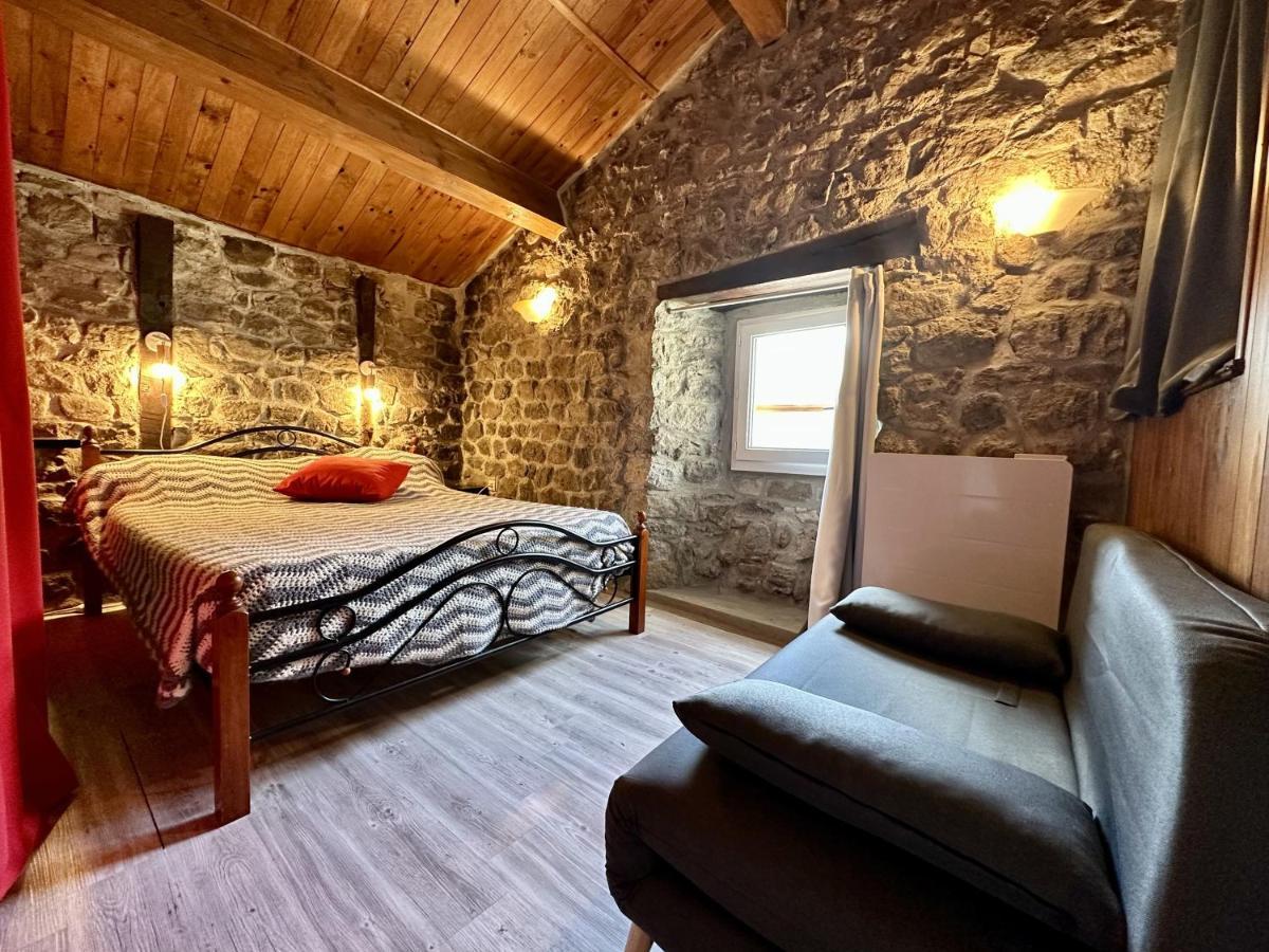 La Bombine Villa Pereyres Buitenkant foto